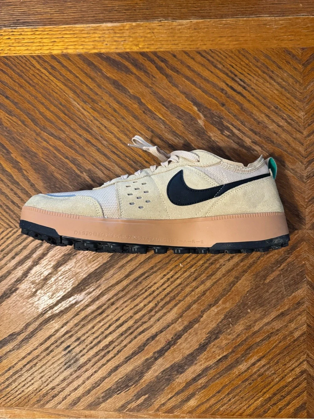 Nike Men’s Tan Sneakers with Black Swoosh